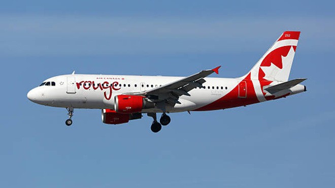 BAGAJ İŞÇİSİ UÇAKTA UNUTULDU