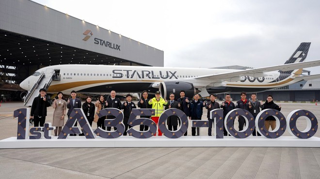 STARLUX İLK A350-1000'İ TESLİM ALDI