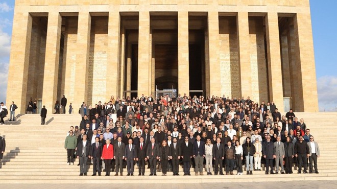 TAV'DAN 'ANITKABİR' ZİYARETİ